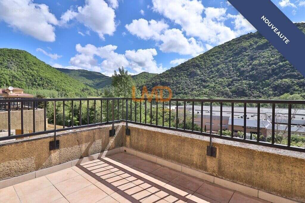 Appartement à AVENE