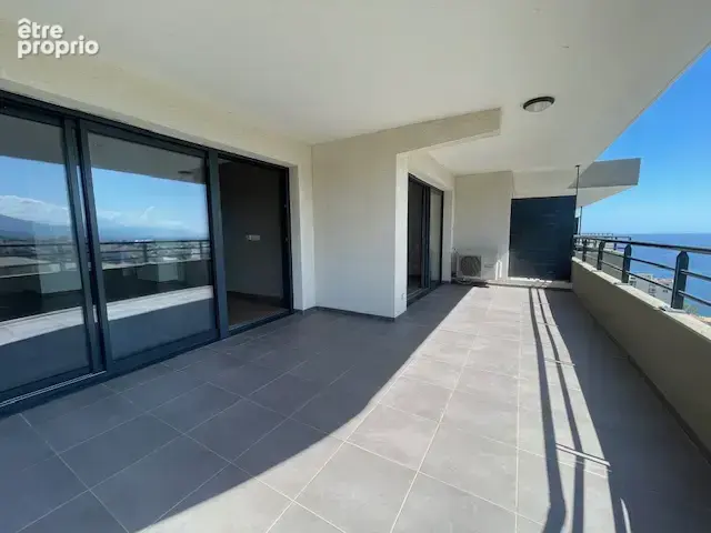 BASTIA bel Appartement F2 de 49 m2 avec terrasse de  31 m2 avec vue mer et montagne - photo 3