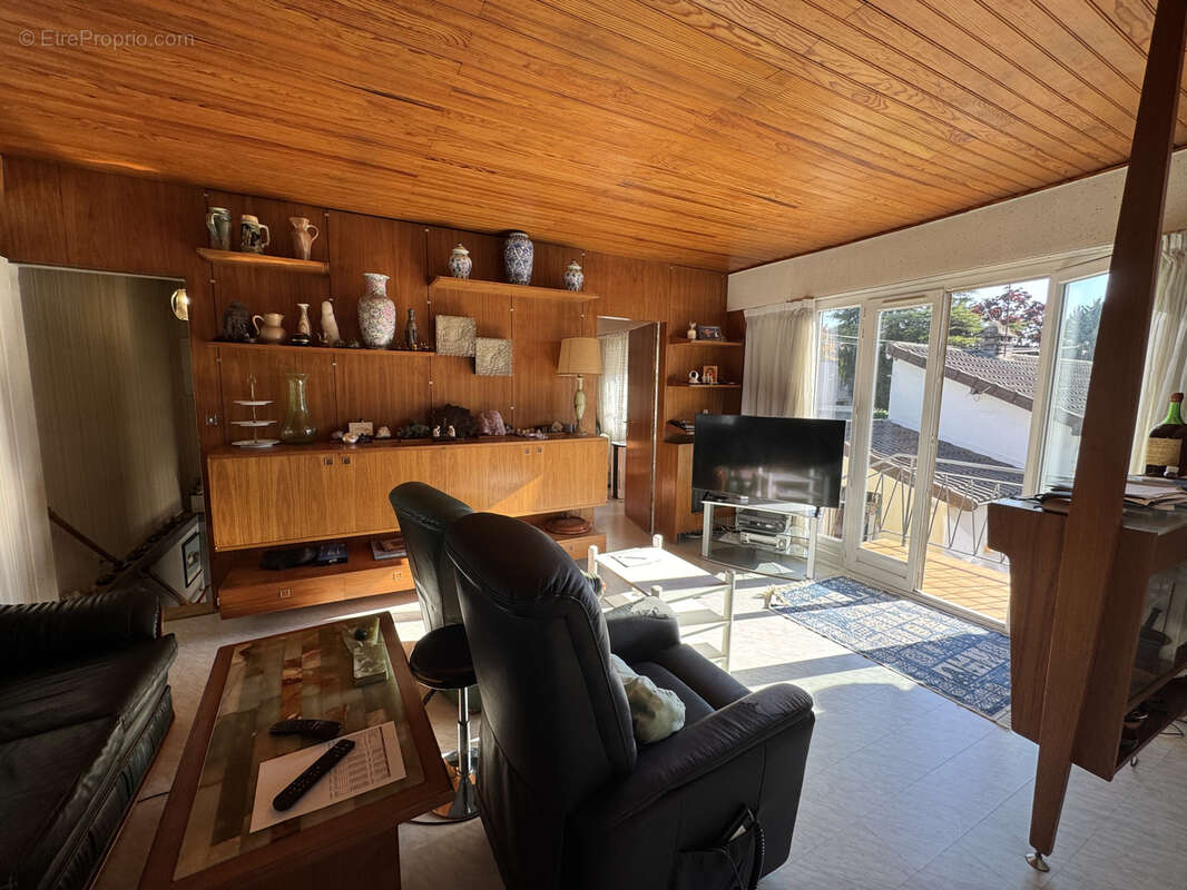 Maison à SAINT-MAUR-DES-FOSSES