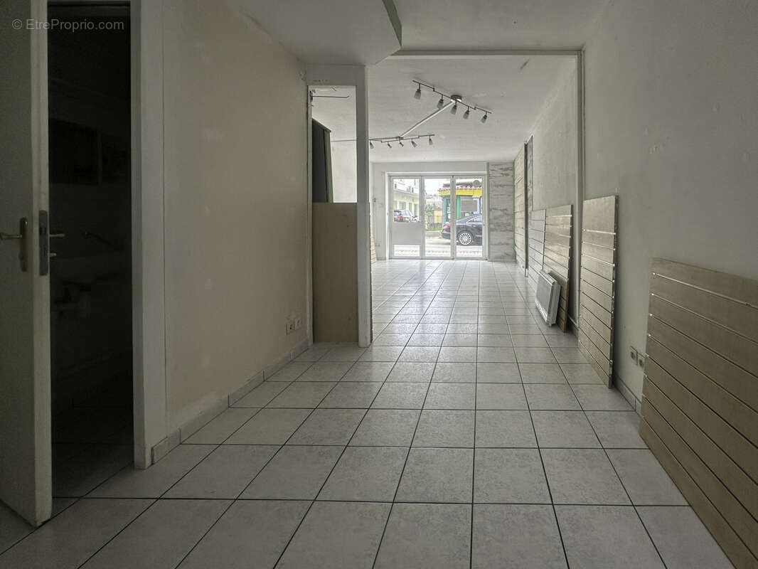 Commerce à JARD-SUR-MER