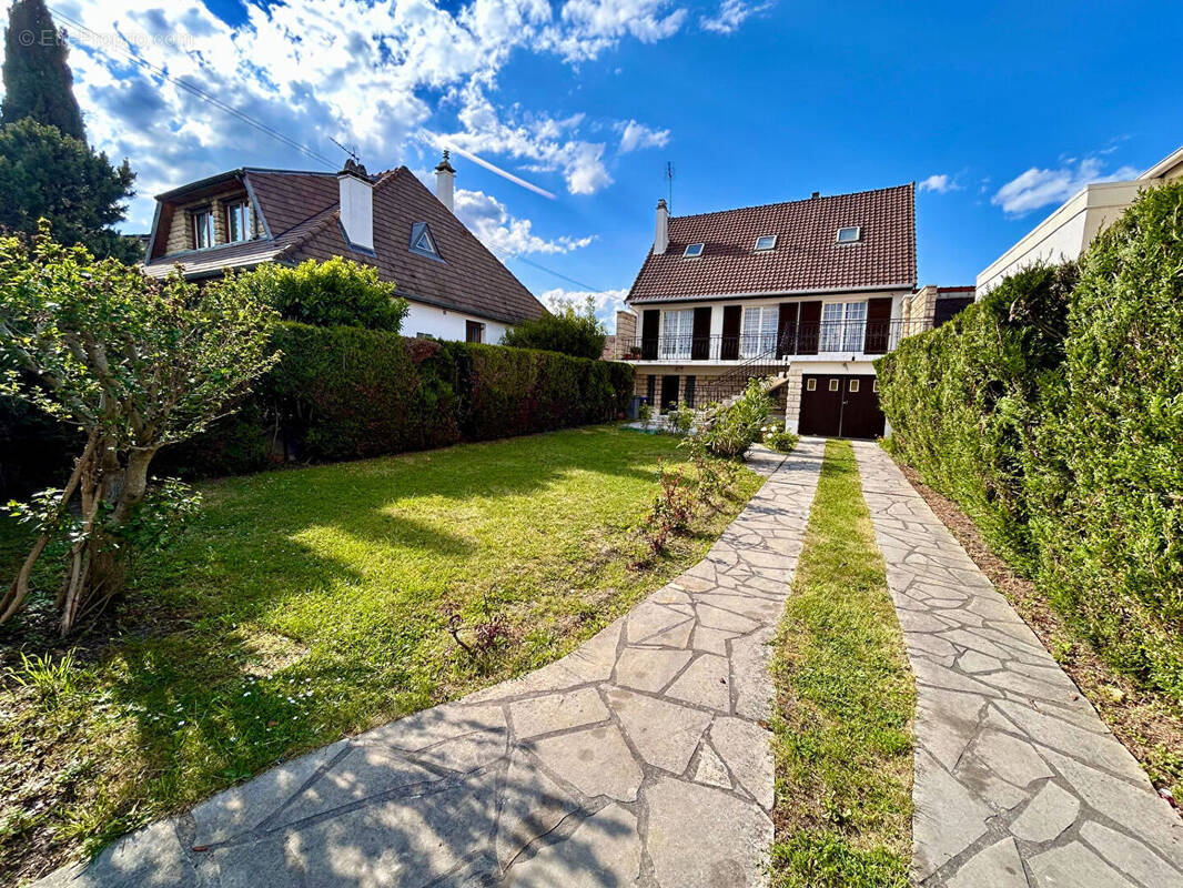 Maison à BEZONS