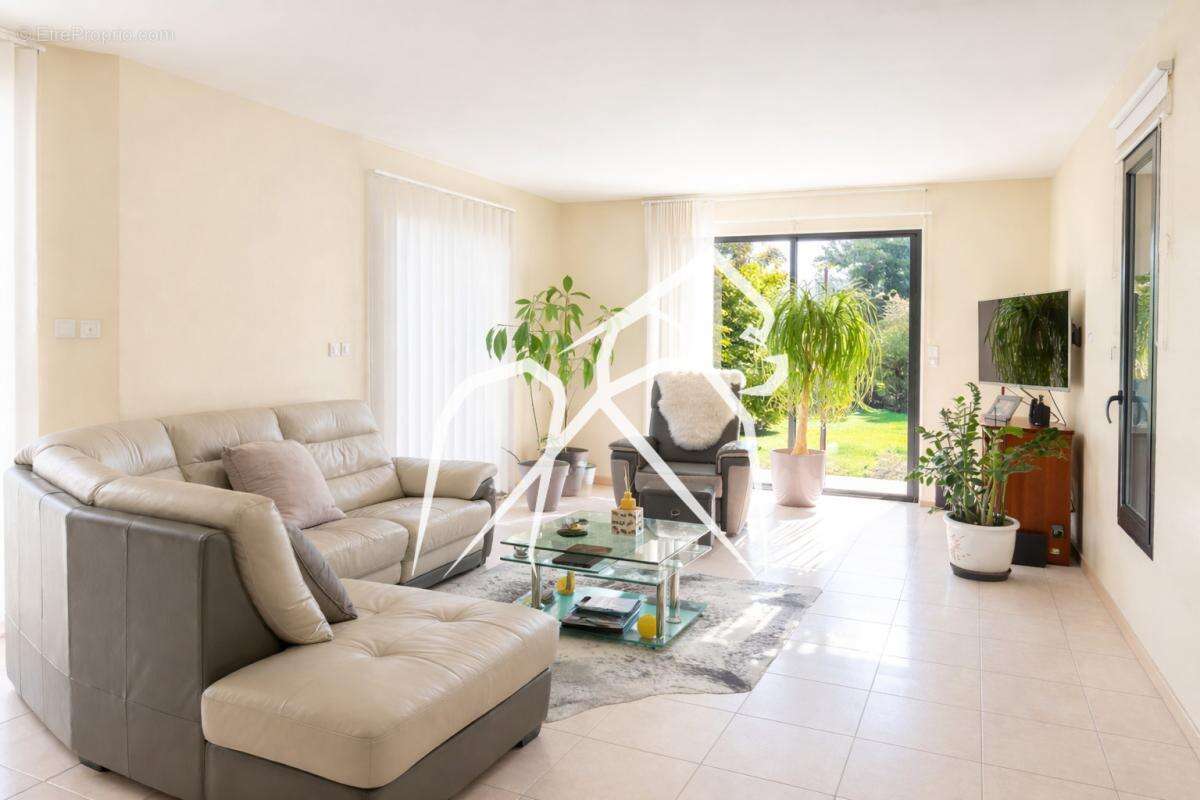 Maison à NOTRE-DAME-DE-BONDEVILLE