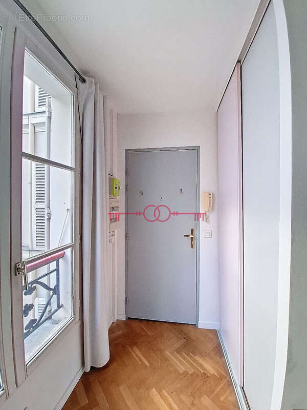 Appartement à PARIS-9E