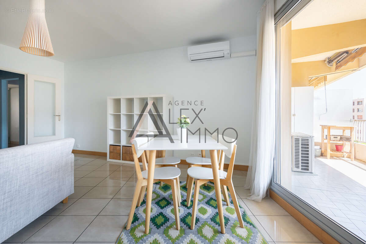 Appartement à MARSEILLE-5E