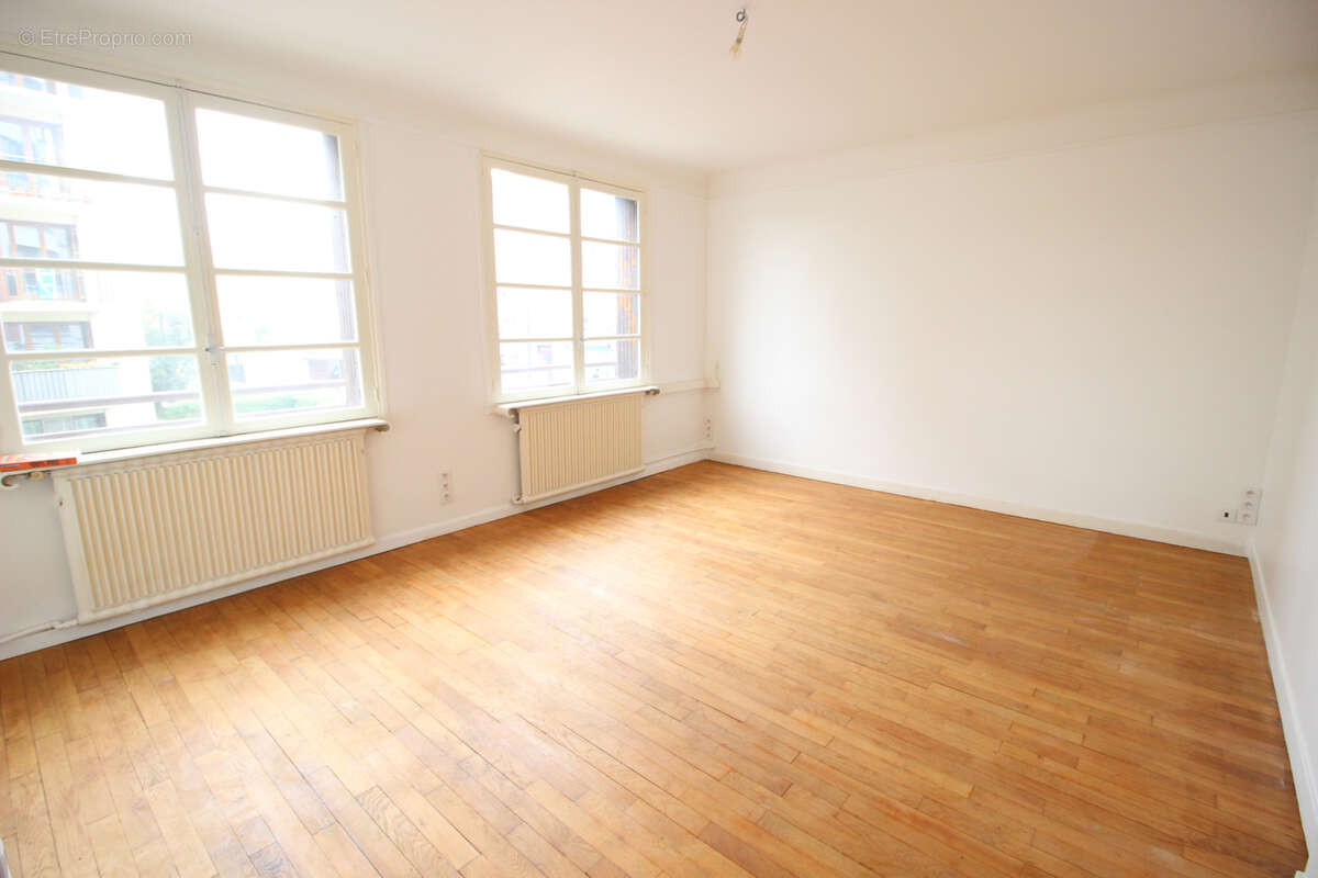 Appartement à FONTENAY-SOUS-BOIS
