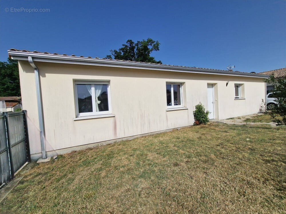 Maison à SAINT-ANDRE-DE-CUBZAC