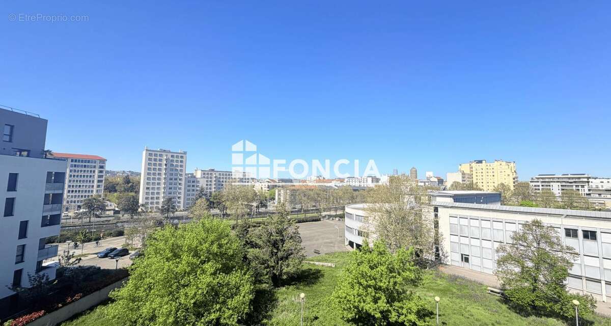 Appartement à LYON-8E