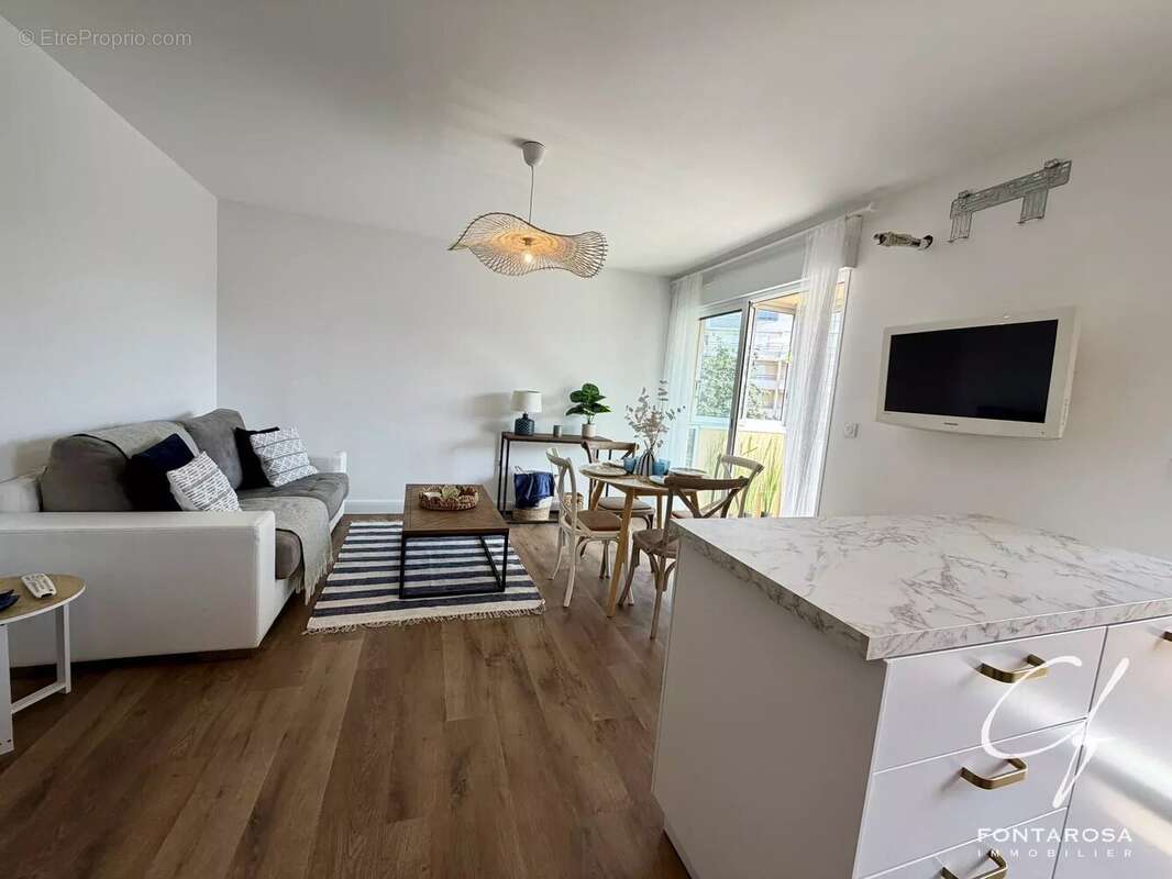 Appartement à FREJUS