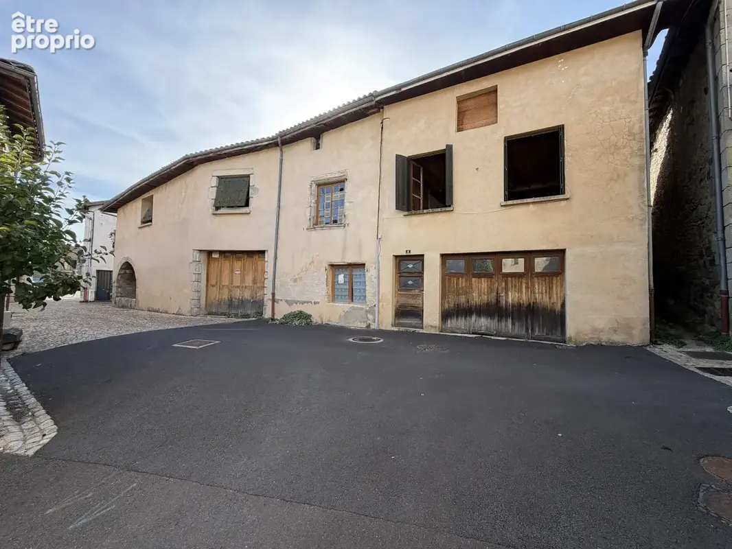 Maison à VOLLORE-VILLE
