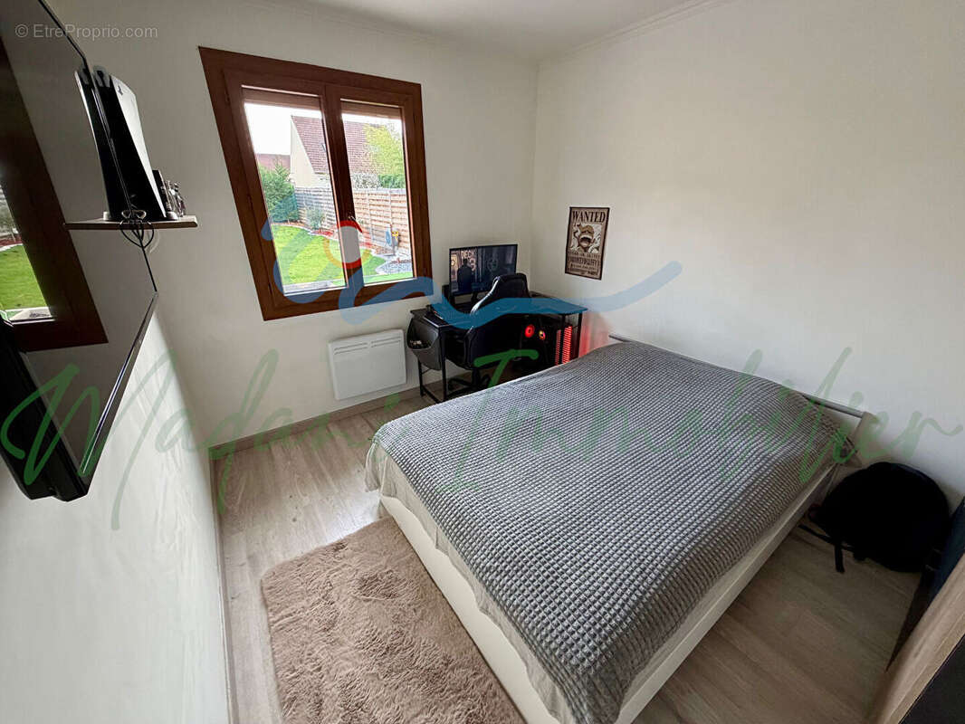 Maison à LIMETZ-VILLEZ