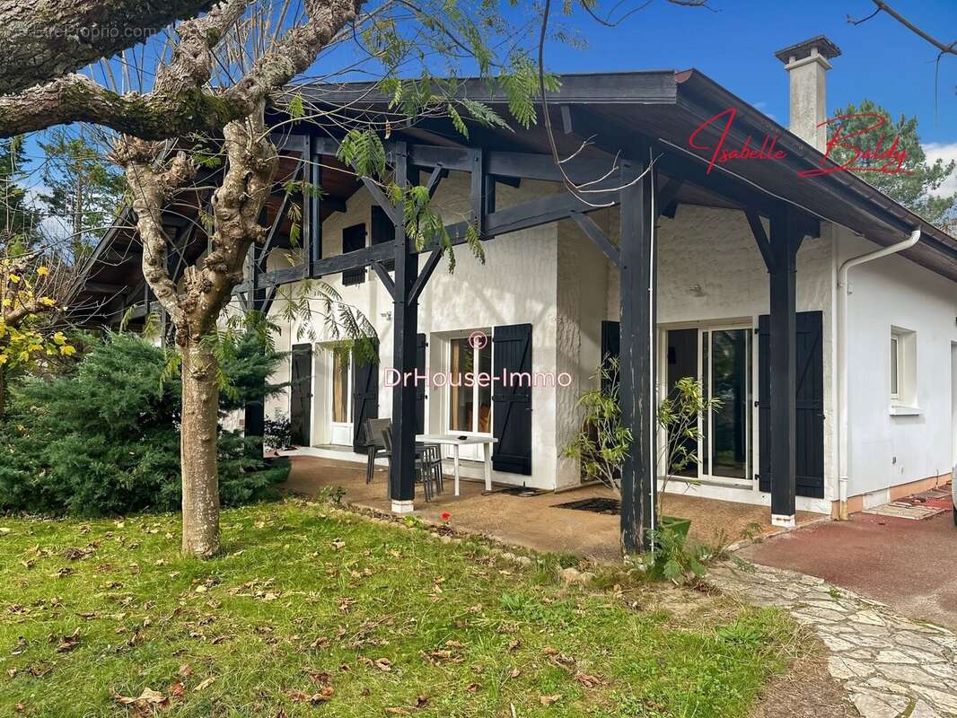 Maison à MOLIETS-ET-MAA