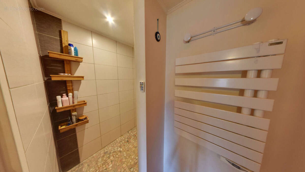 Appartement à LA QUEUE-EN-BRIE