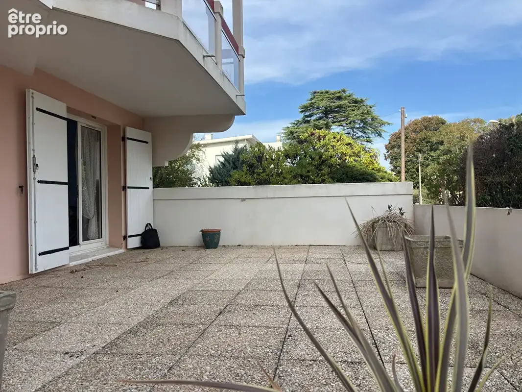 300 m plage du chay studio terrasse - photo 1