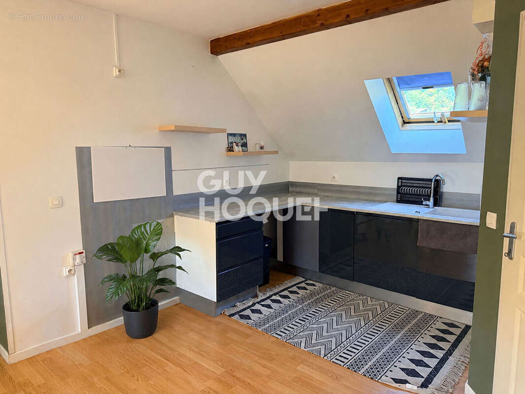 Maison familiale ou investissement - 188 m² - Piscine (Hauteurs de Besançon) - photo 11