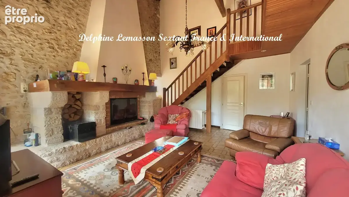Maison à FONROQUE
