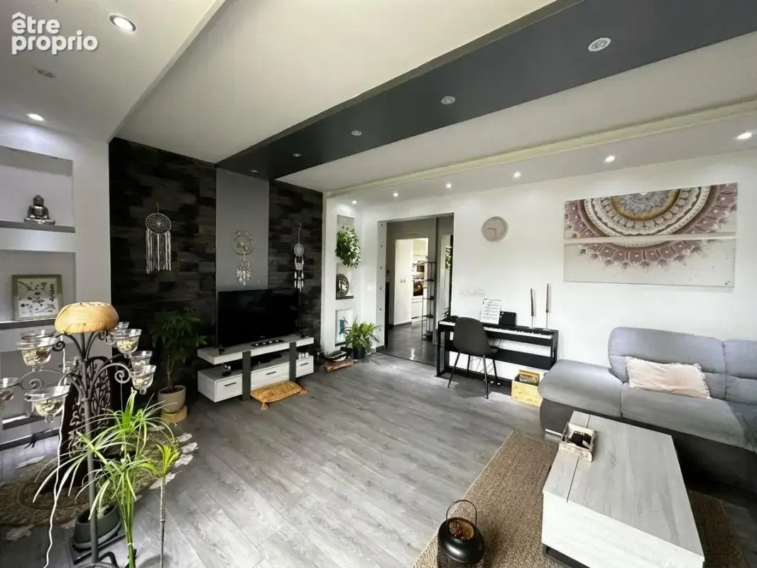 A vendre - rumilly – hyper centre  appartement 4 pièces - photo 2