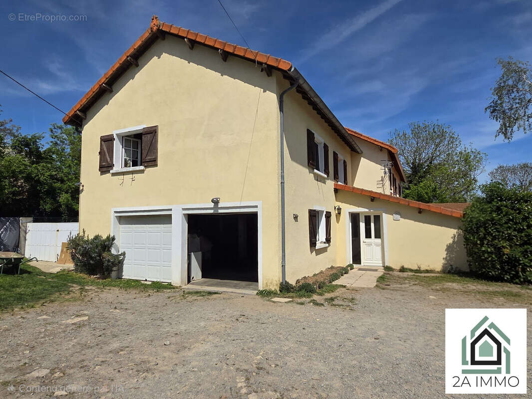 Maison à BLOT-L'EGLISE