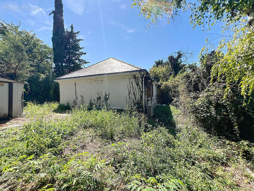 Maison à AMBILLOU-CHATEAU