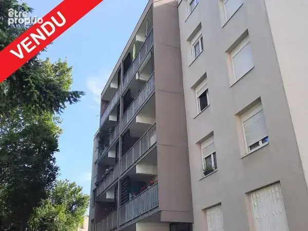 T3 de 67,70 m² à Saint-Germain-au-Mont-d’Or au prix de vente de 139 400 € - photo 1
