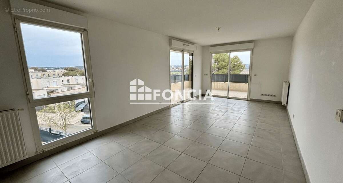 Appartement à JUVIGNAC