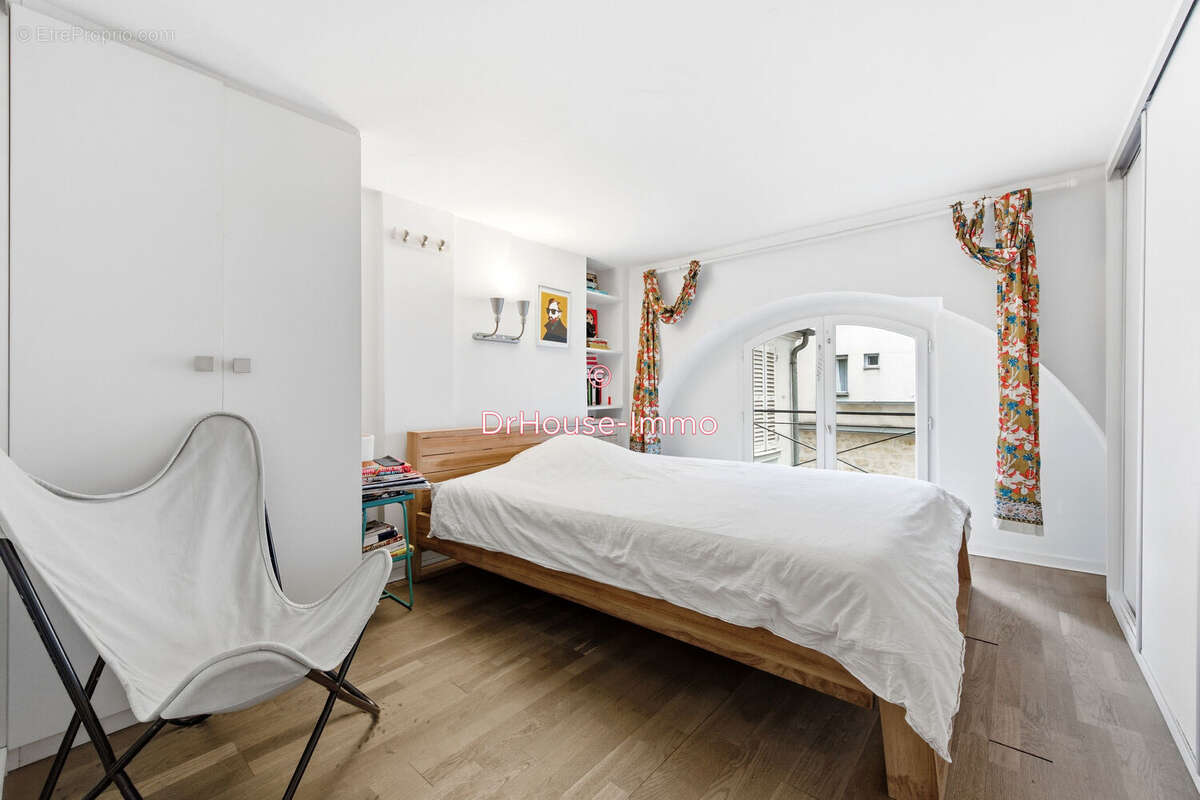 Appartement à PARIS-11E