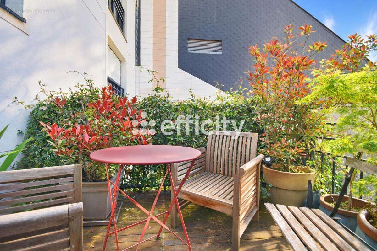 Maison à LA GARENNE-COLOMBES