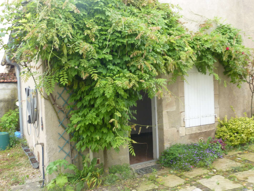 Jolie maison centre bourg - photo 12