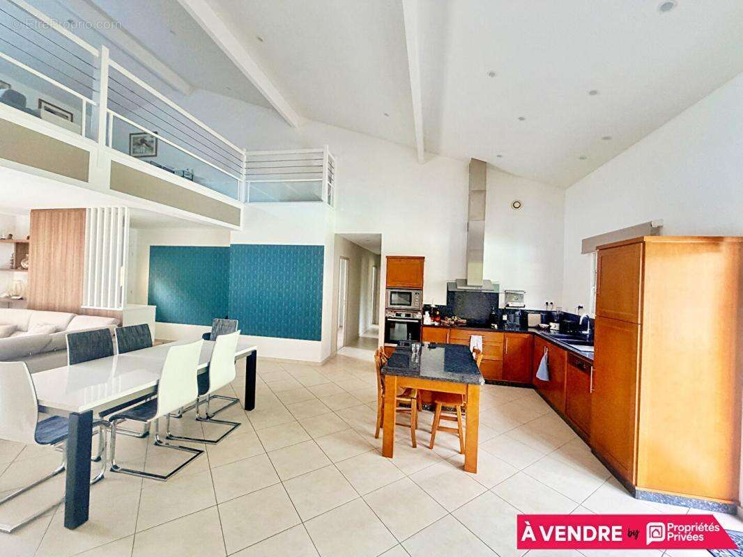Maison Camblanes Et Meynac 6 pièces piscine et jardin - photo 7