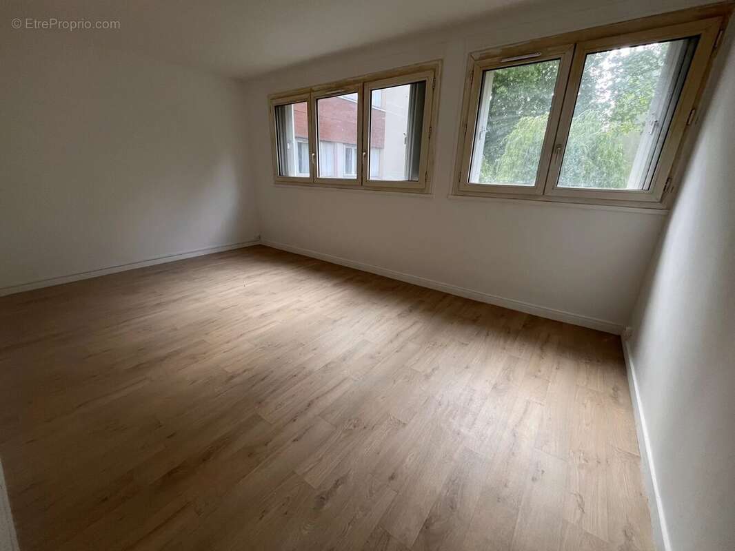 Appartement à THIAIS