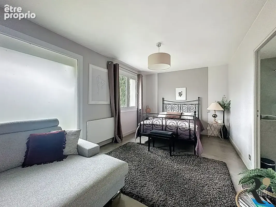Maison T6 - 200 m² - Terrain 2800 m² - Mons - photo 8