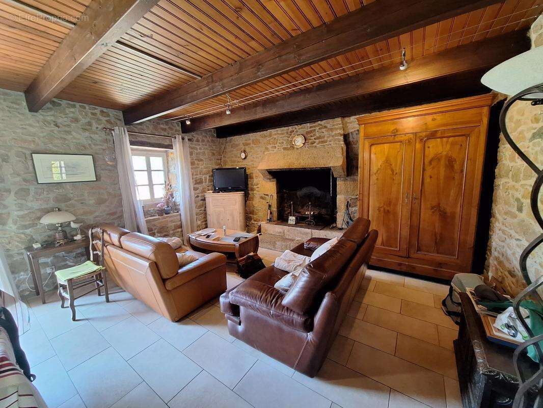 Maison à PLOUGASNOU