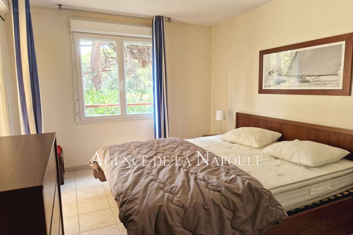 Appartement à MANDELIEU-LA-NAPOULE