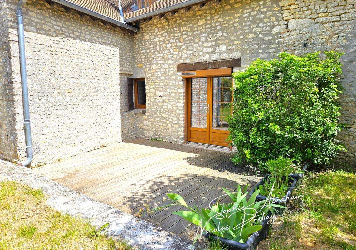 Maison à TOURY