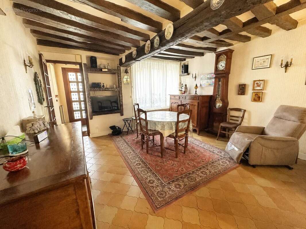 Réf. 2276 Maison de ville briarde - La Ferté-sous-Jouarre même - photo 2