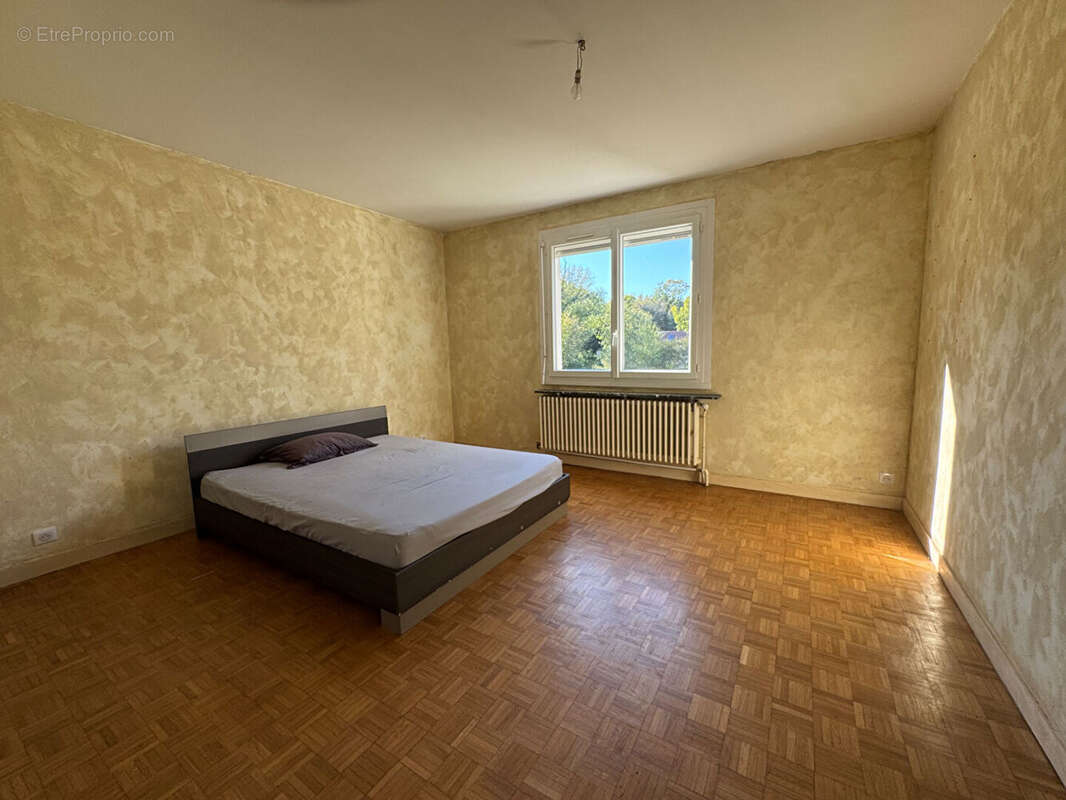 Maison à LONS-LE-SAUNIER