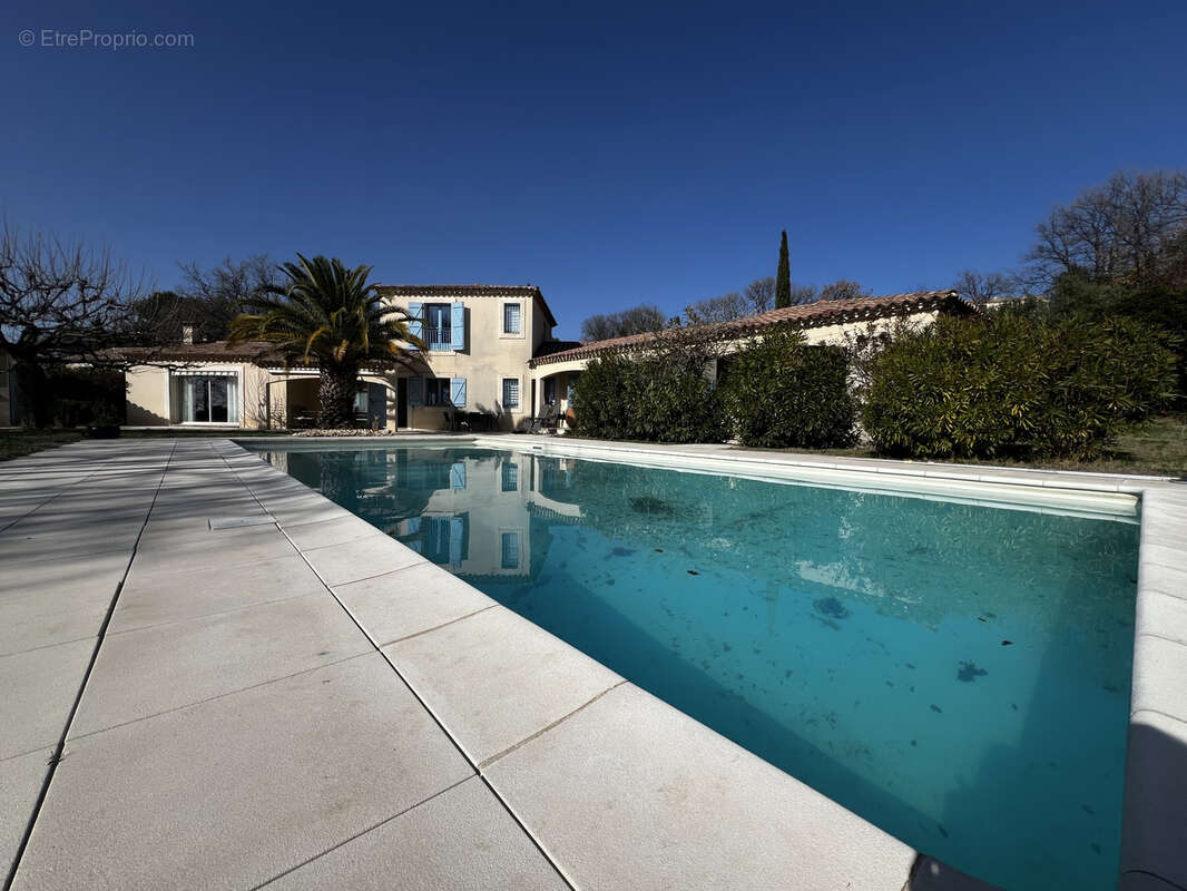 Maison à VAISON-LA-ROMAINE