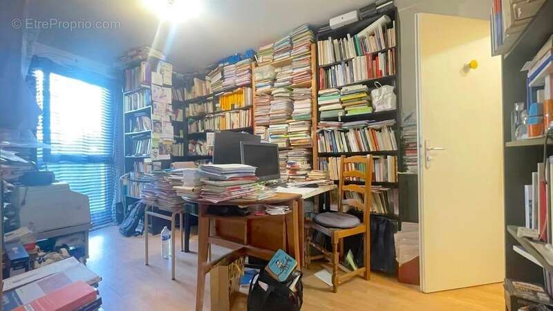 Appartement à GENNEVILLIERS