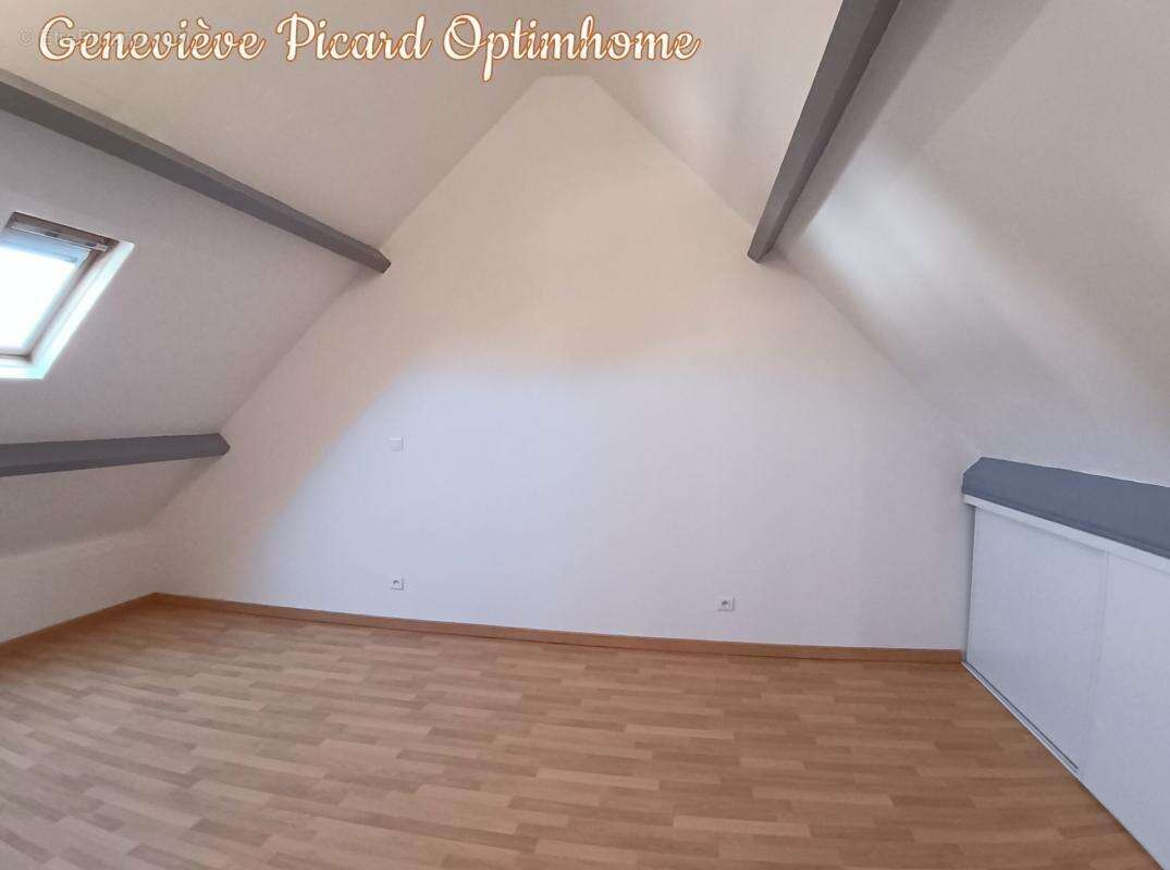Maison familiale coup de cœur : Volume, clarté et confort énergétique au rendez-vous ! - photo 11