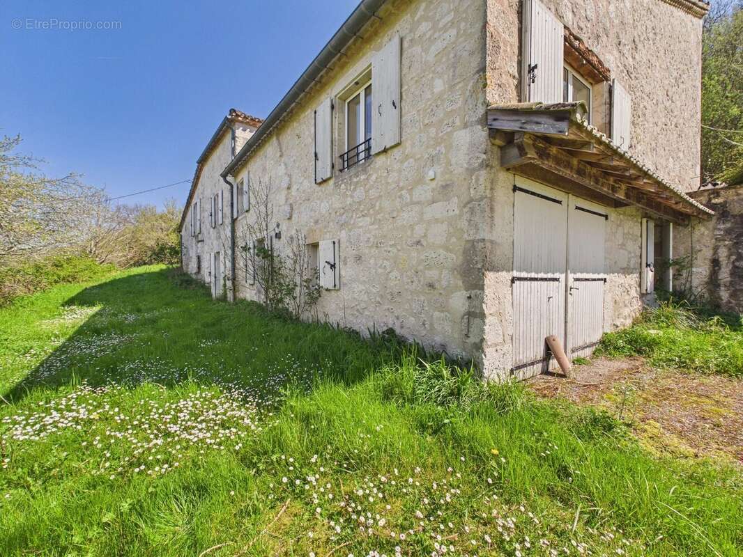 Maison à SAINT-MAURIN