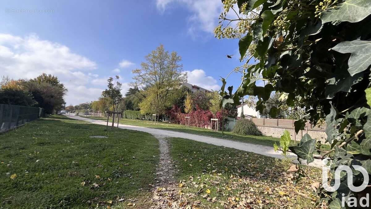 Photo 7 - Appartement à CALUIRE-ET-CUIRE