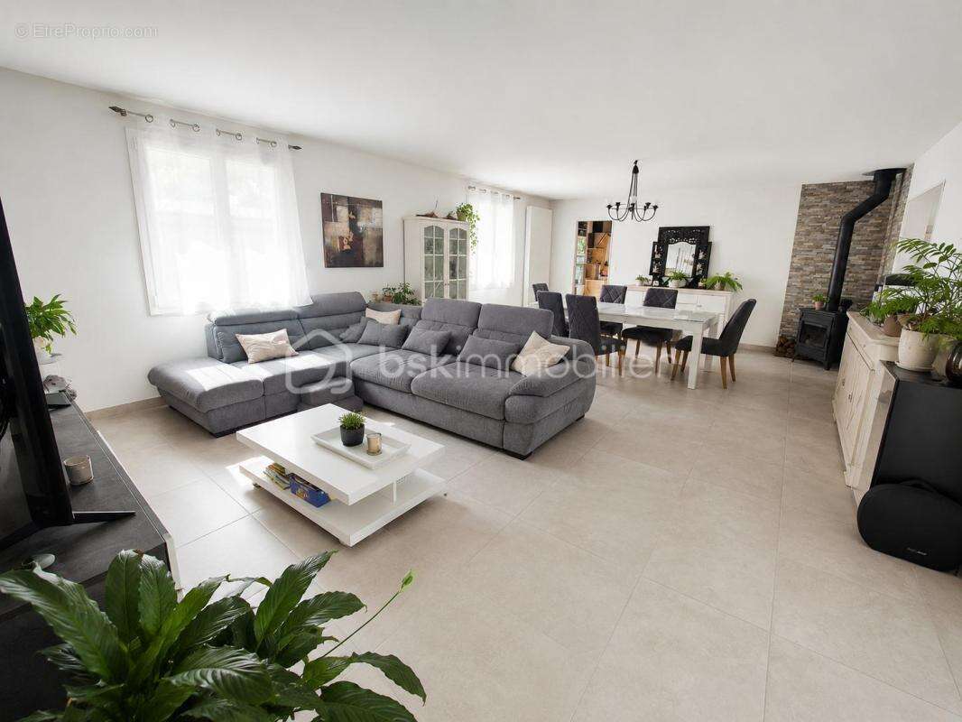  Maison familiale aux volumes exceptionnels avec appartement indépendant  - photo 3
