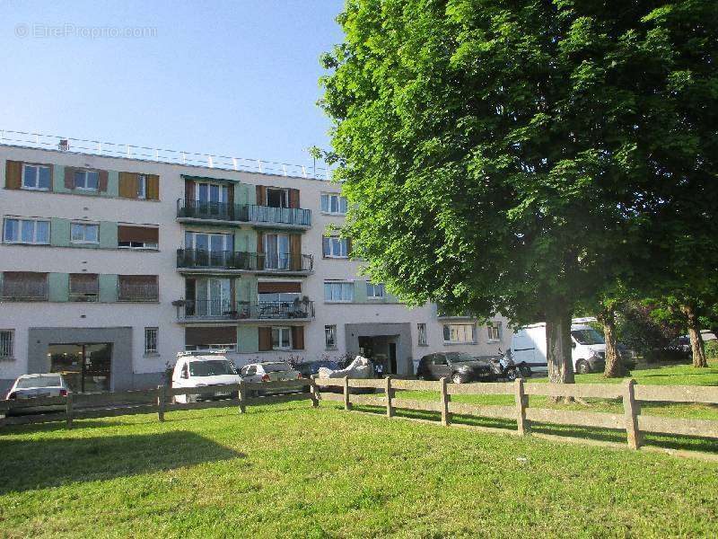 Appartement à LIMEIL-BREVANNES