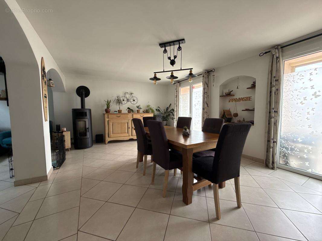 Maison à ATHEE