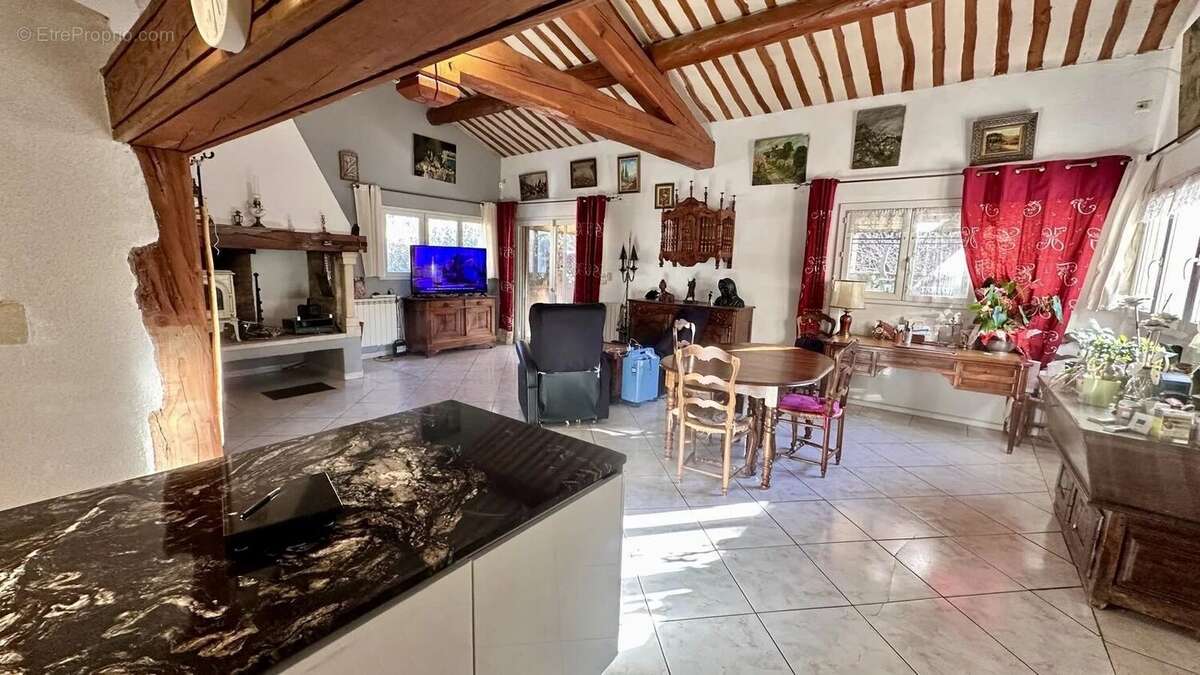 Maison à VEDENE