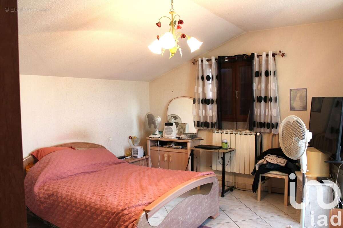 Photo 6 - Maison à LES MARTRES-D&#039;ARTIERE