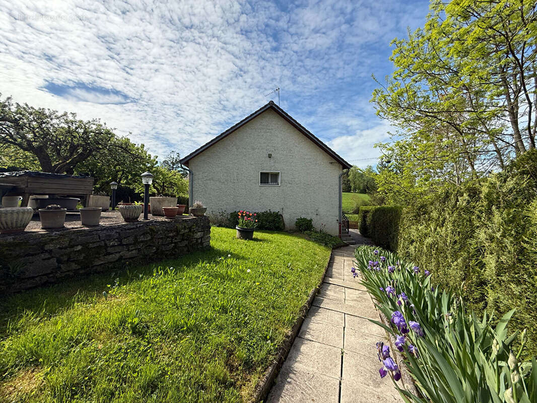 Maison à L'ETOILE