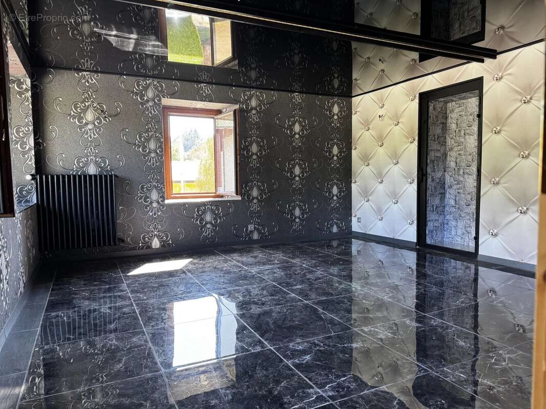 Maison à SAINT-PAUL-EN-CHABLAIS