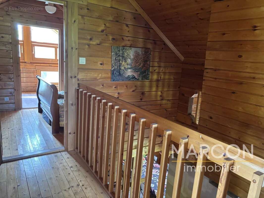 Maison à LE GRAND-BOURG