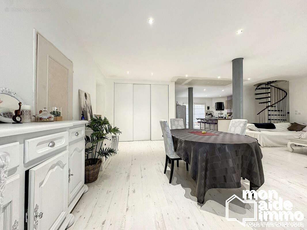 Maison à SAINT-LOUBES