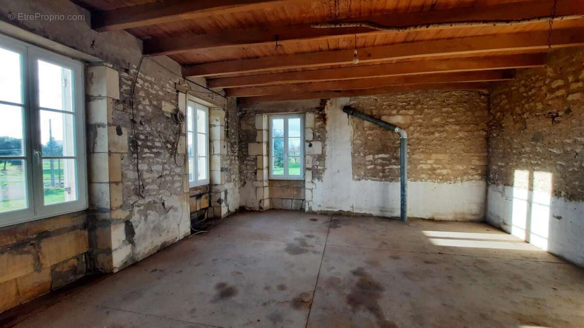 Maison à SAINT-FORT-SUR-GIRONDE